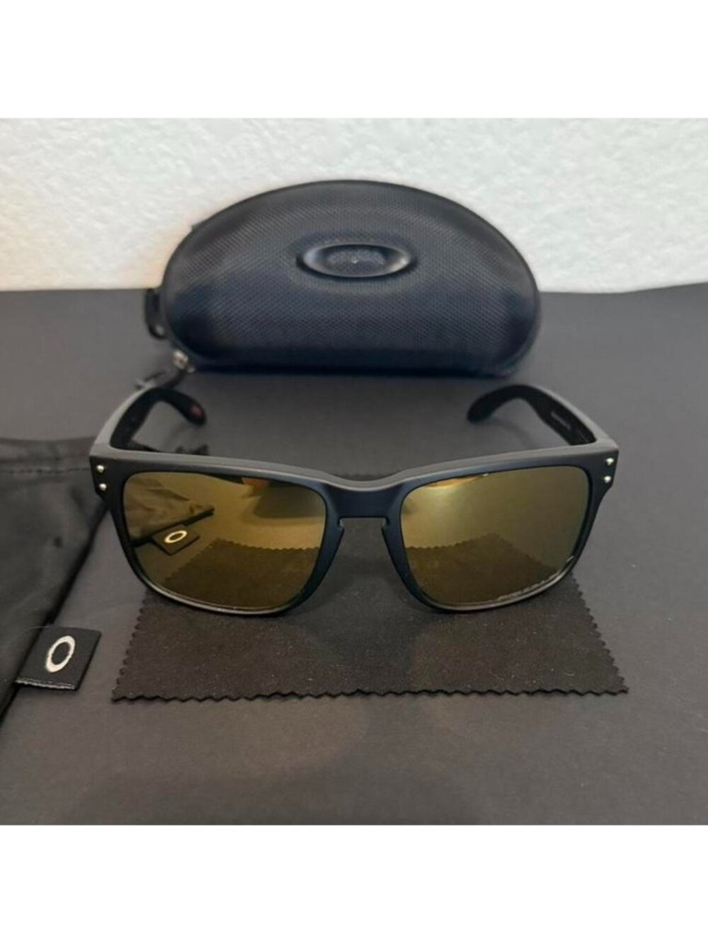 OO9102 Oakley Holbrook 24K Prizm Polarized Sunglasses - Picture 7 of 9